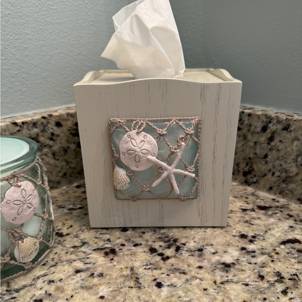 NWT Seaglass Tissue Box